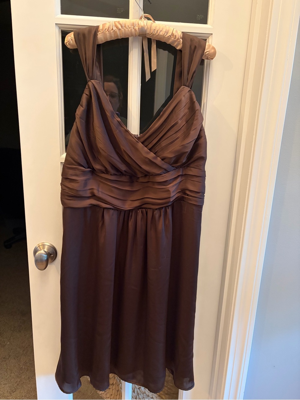 Elegant Brown Pleated V-Neck Women's Dress